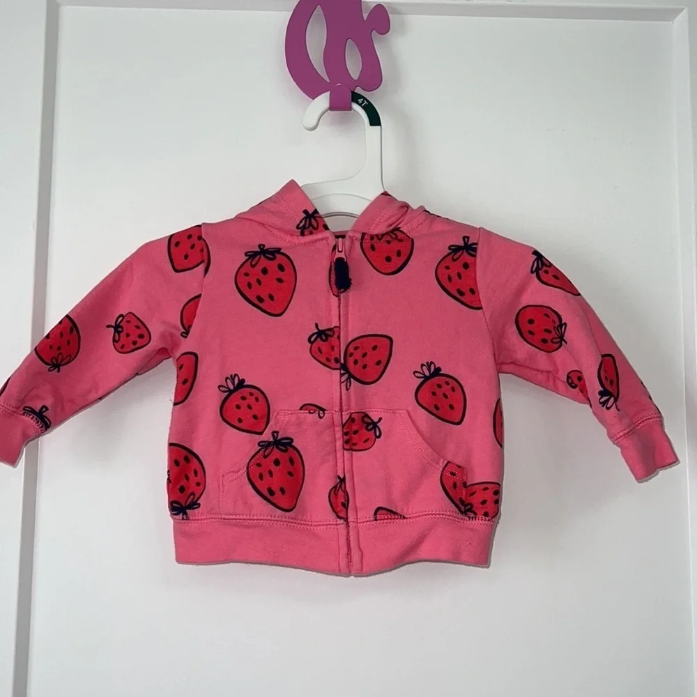 CARTER’S PINK STRAWBERRY SWEATSHIRT size 6 months